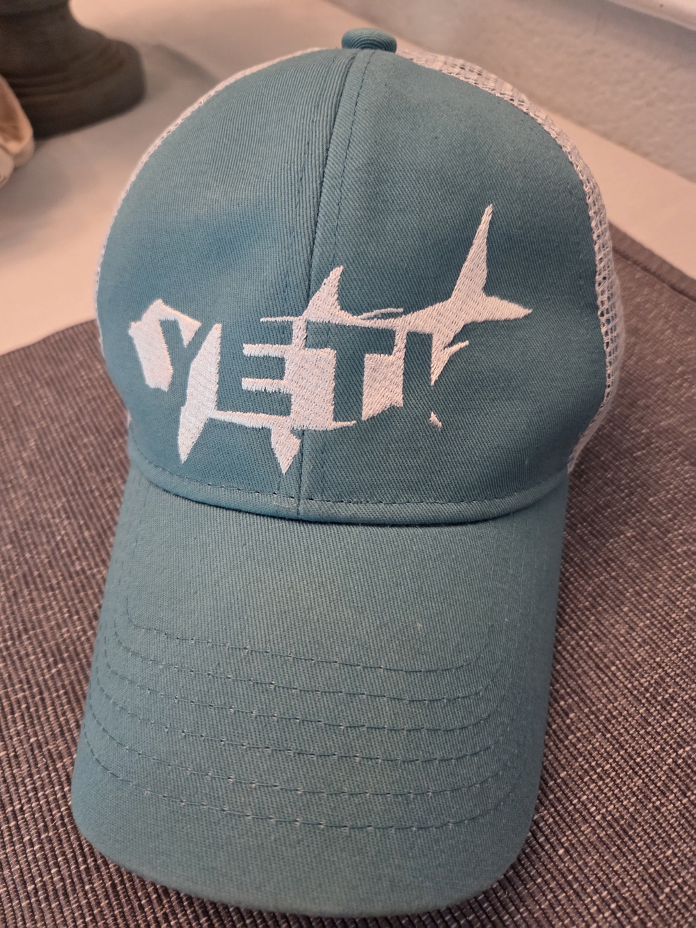 Yeti Yeti Shark Logo Trucker Hat Blue & White Like New